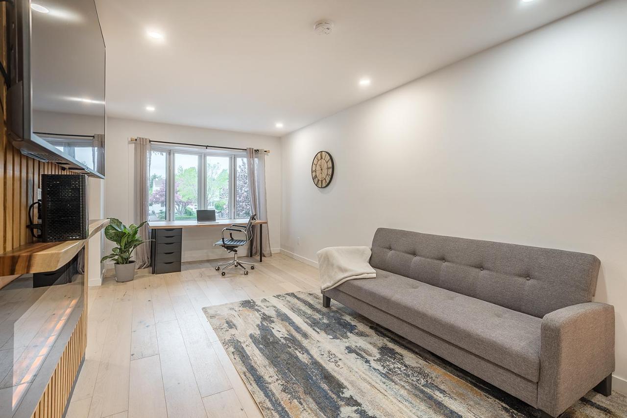 Free Parking Prime Location New Modern Condo Brossard Dış mekan fotoğraf