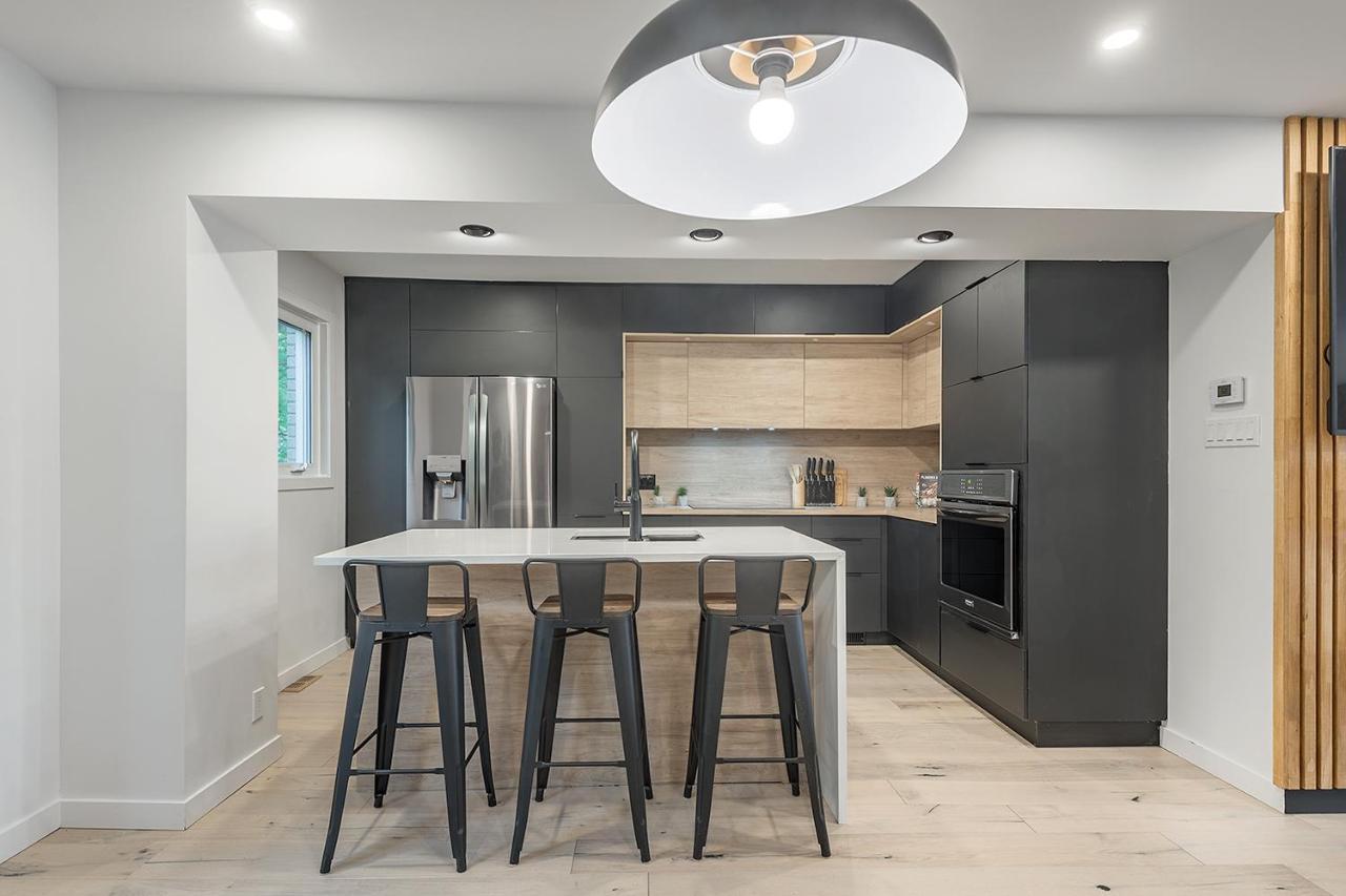 Free Parking Prime Location New Modern Condo Brossard Dış mekan fotoğraf